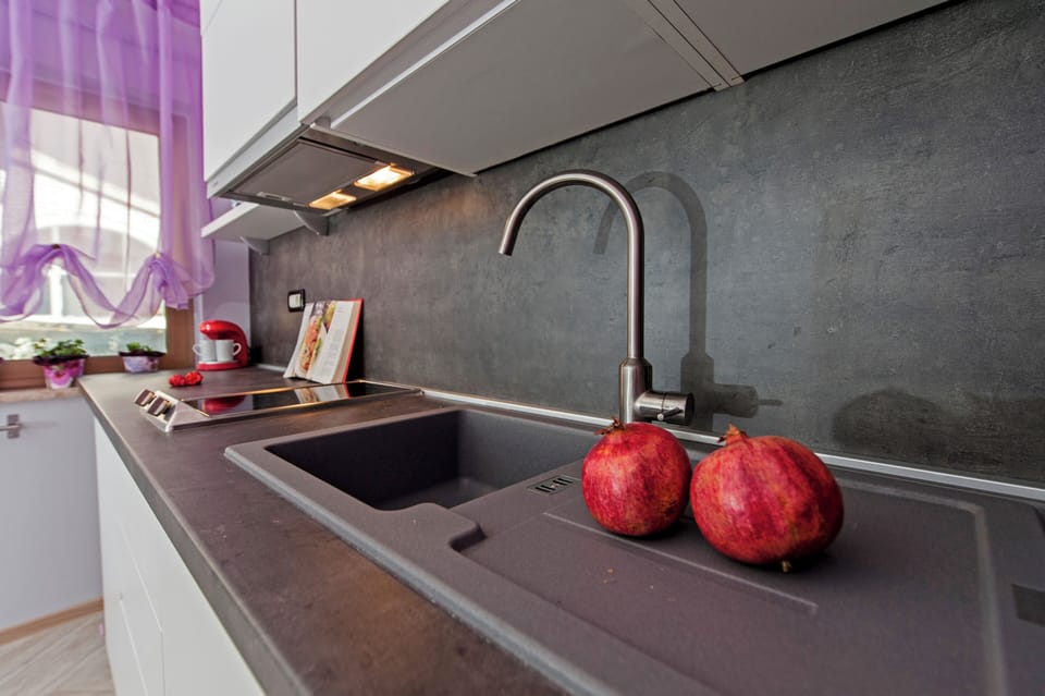 Comfort Apartment, Balcony | Private kitchen | Coffee/tea maker, electric kettle, toaster, freezer