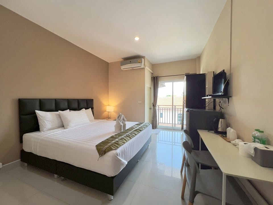 Standard Double Room | Free WiFi