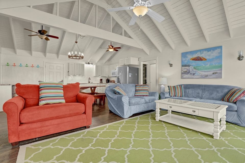 Living Area (3)