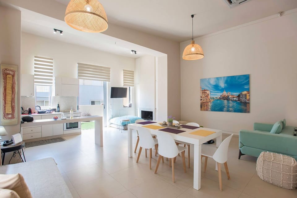 House | 1 bedroom, soundproofing