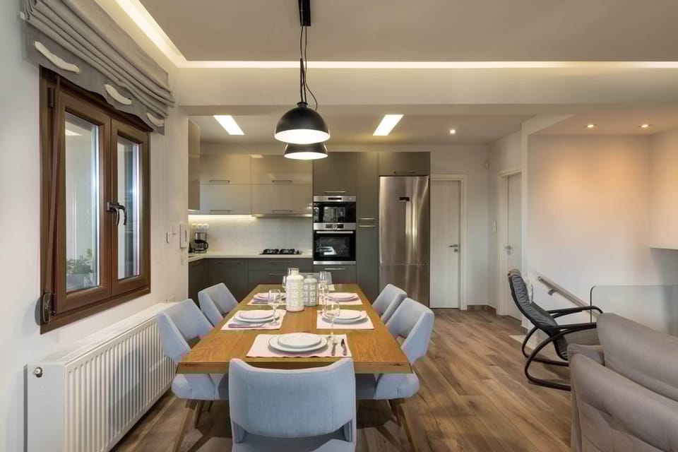 House | 3 bedrooms, desk, soundproofing