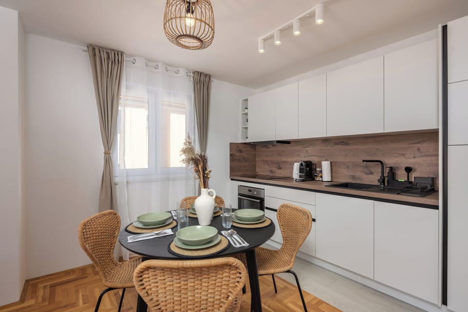 Standard Apartment, 1 Bedroom, Balcony (Apartment Xenia) | Private kitchen