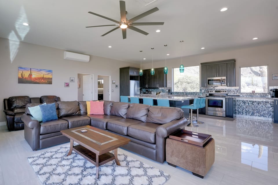 House (3 Bedrooms) | Interior