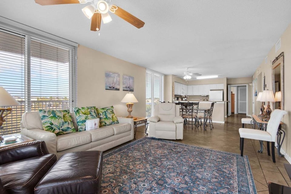 House, 3 Bedrooms | Living area