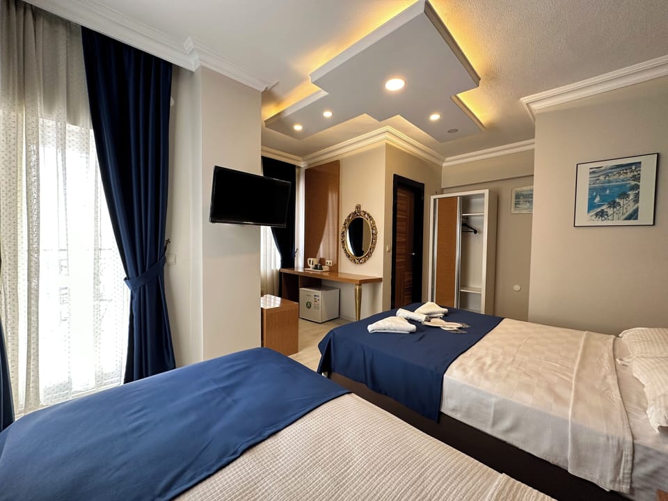 Premium bedding, minibar, in-room safe, iron/ironing board
