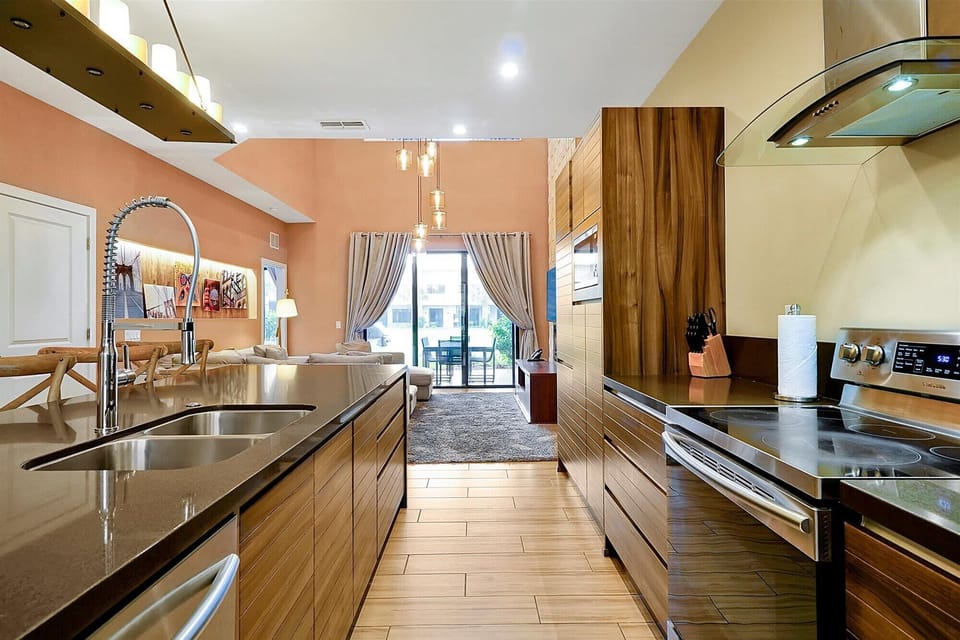 Villa (4 Bedrooms) | Private kitchen | Microwave, oven, stovetop, dishwasher