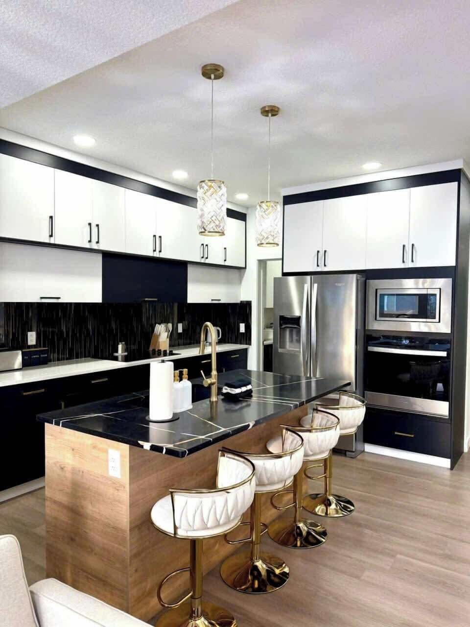 Fully equipped kitchen for everyday cooking