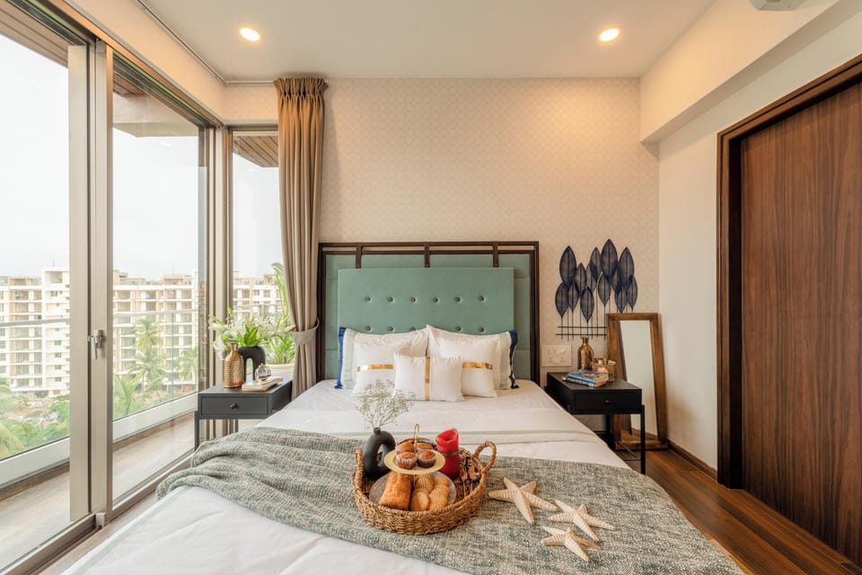 Apartment, 3 Bedrooms, Partial Sea View | In-room safe, iron/ironing board, free WiFi