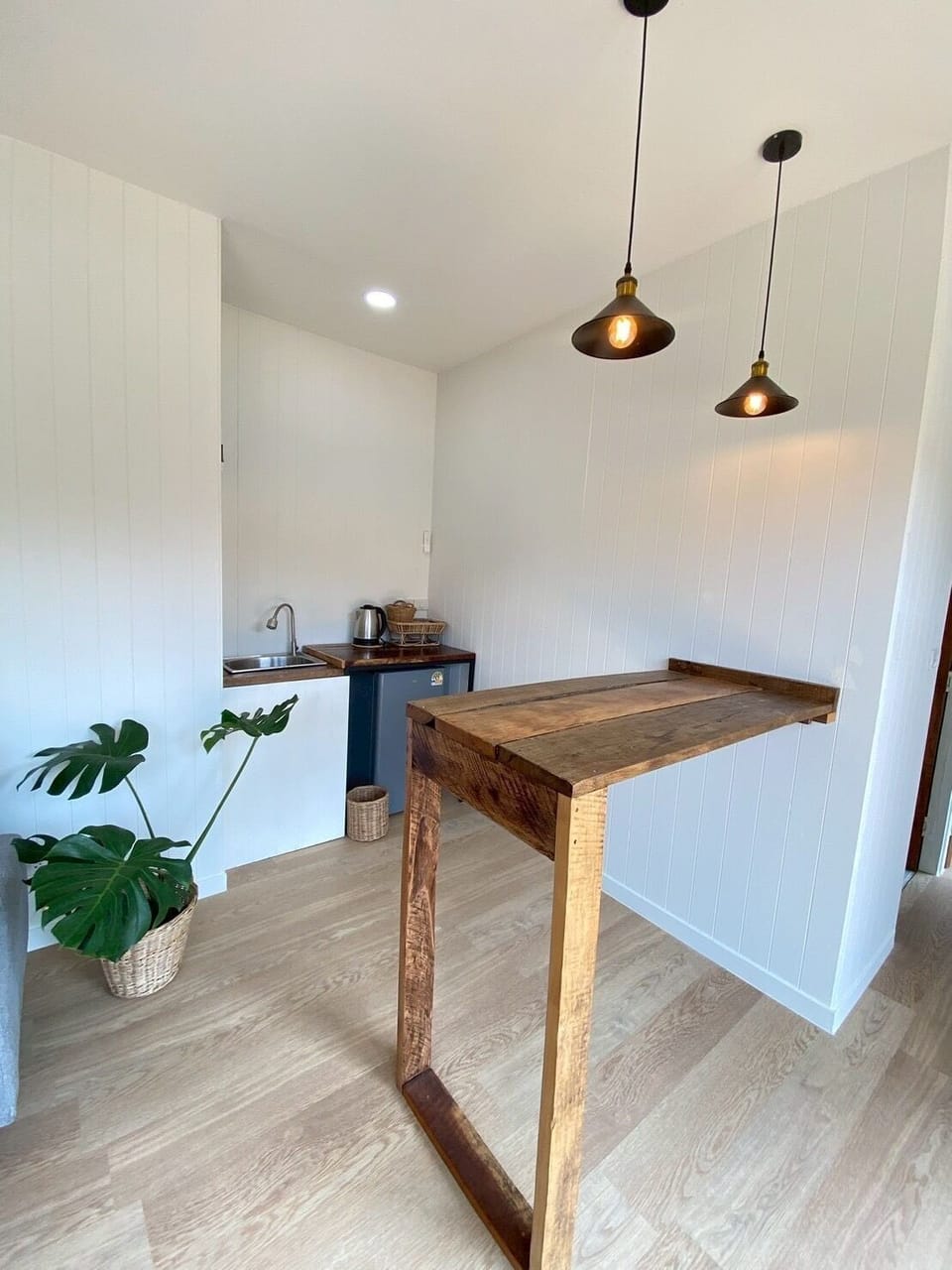 Deluxe Room, Hill View | Interior
