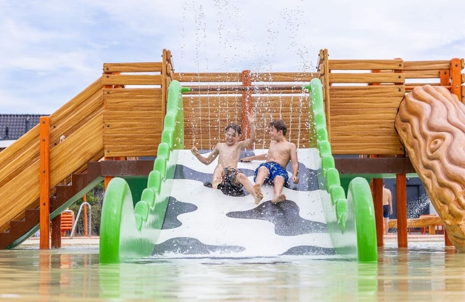 outdoor swimming pool