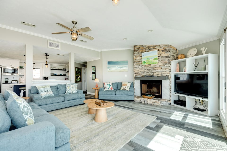 Enjoy family movie nights after a day at the beach