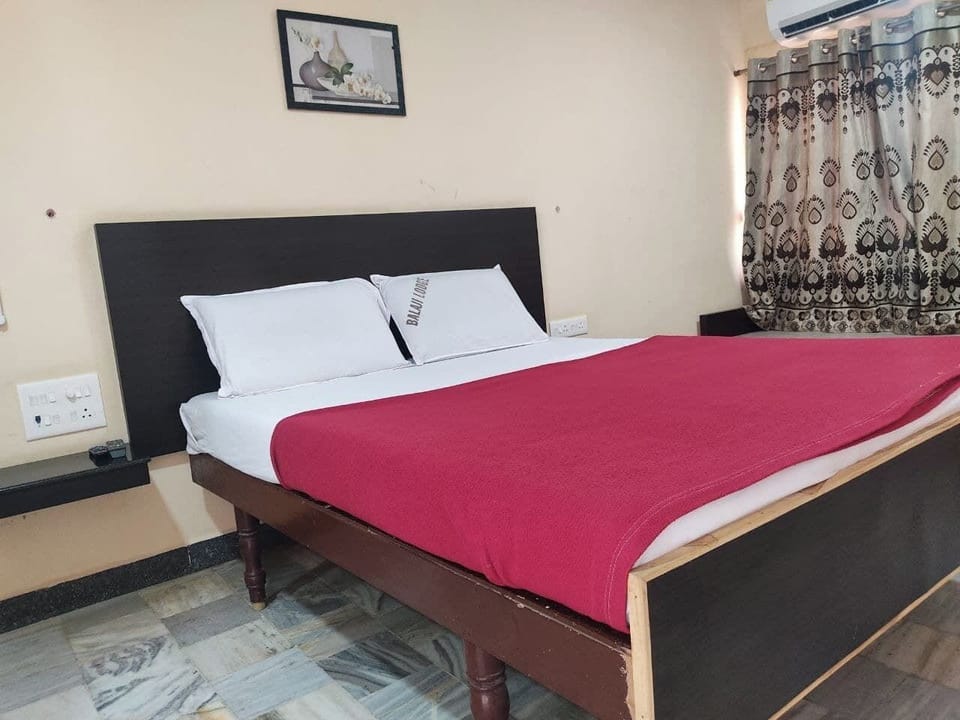 Deluxe Double Room | Free WiFi