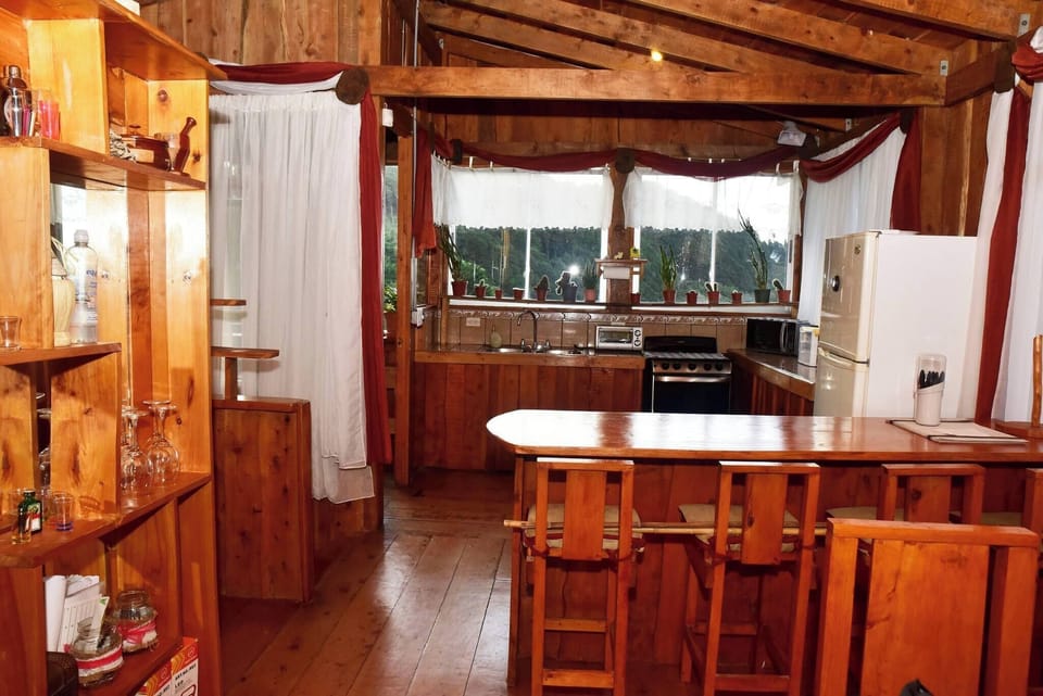 Chalet, 3 Bedrooms, Smoking, Balcony | Private kitchen