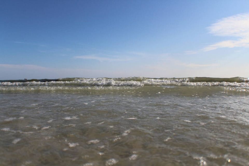 Photo taken at Fort Myers Beach 05/29/23. The beach is open to the public as well as restaurants and Publix. Only 15 minutes from the house!!!