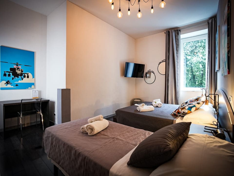 Triple Room | Premium bedding, desk, laptop workspace, soundproofing