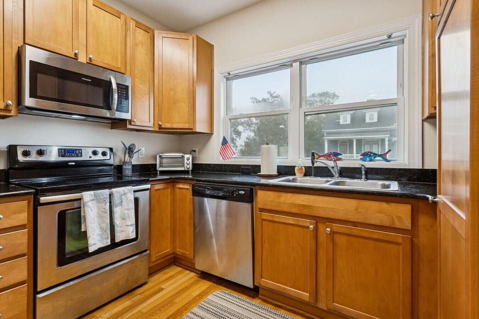 The fully equipped kitchen with everything you need during your stay.