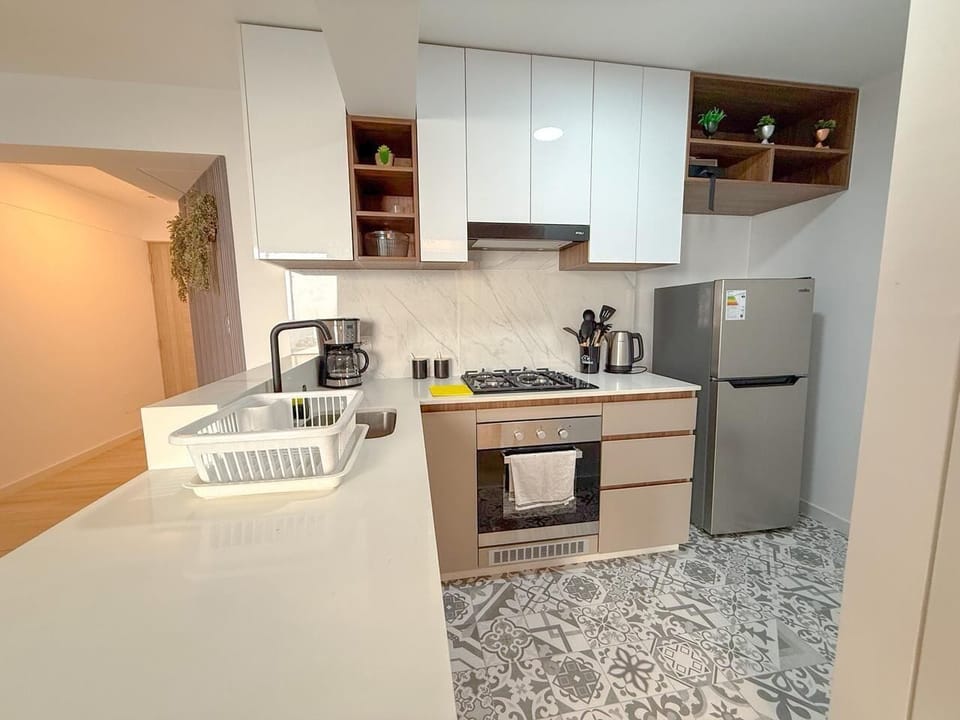Comfort Apartment, Courtyard View | Private kitchen