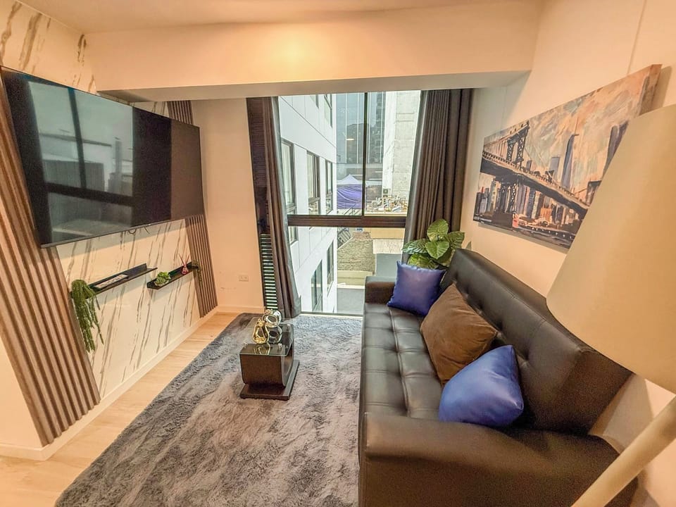 Comfort Apartment, Courtyard View | Living room