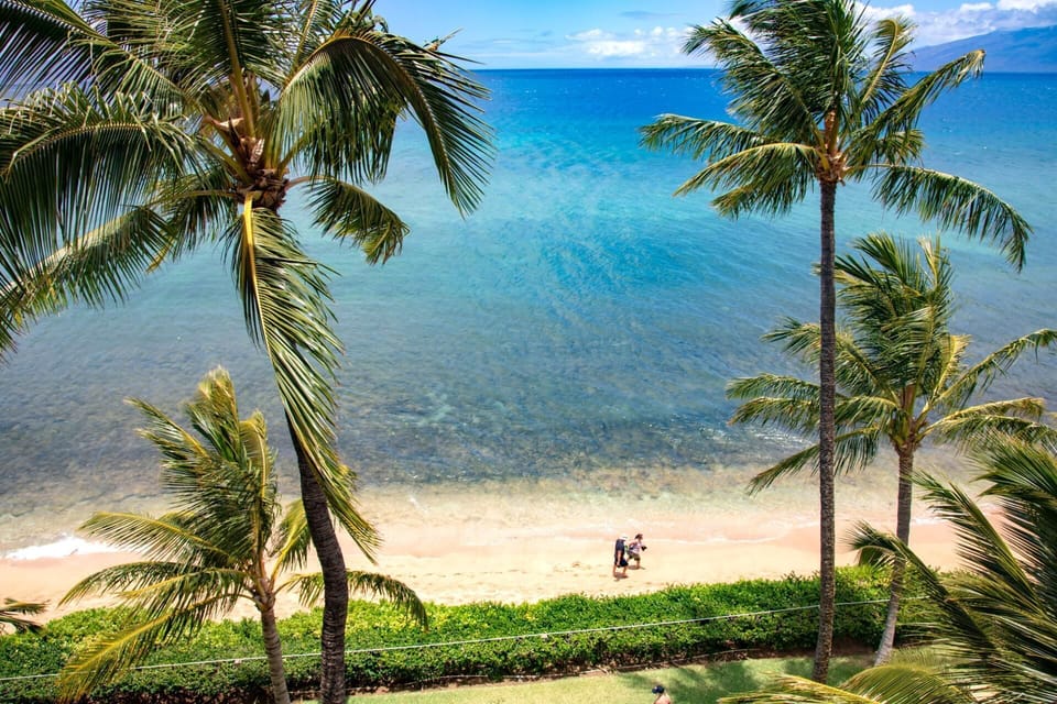 Let your soul exhale—this serene island retreat offers the kind of view you’ll remember long after you leave    MAH-611