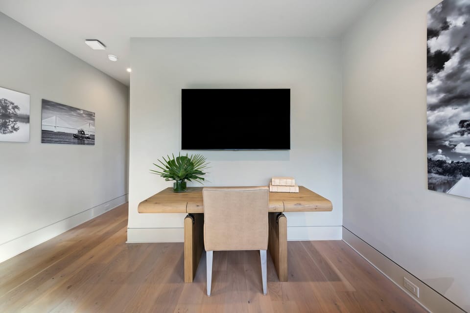 Second Floor Sitting Area with Desk and TV