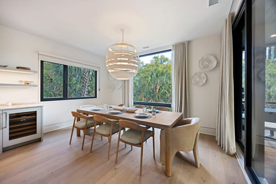 Dining Table for 8 guests