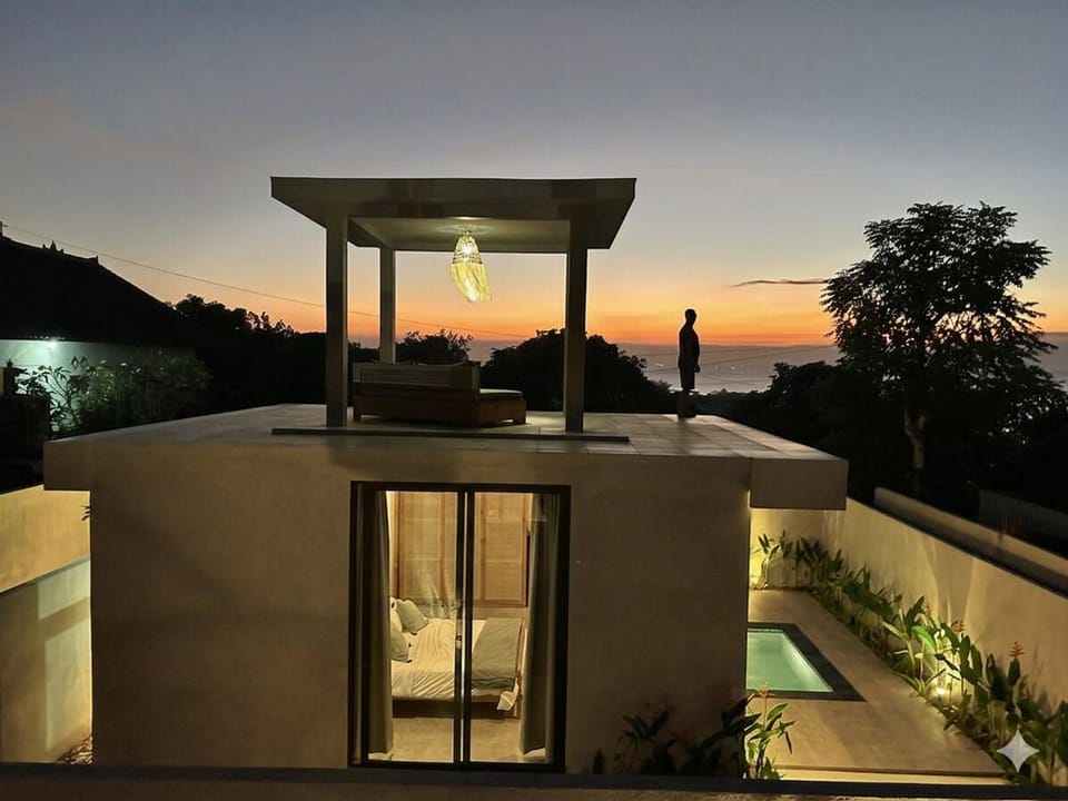 Thula Lembongan Villas evening of villa 3