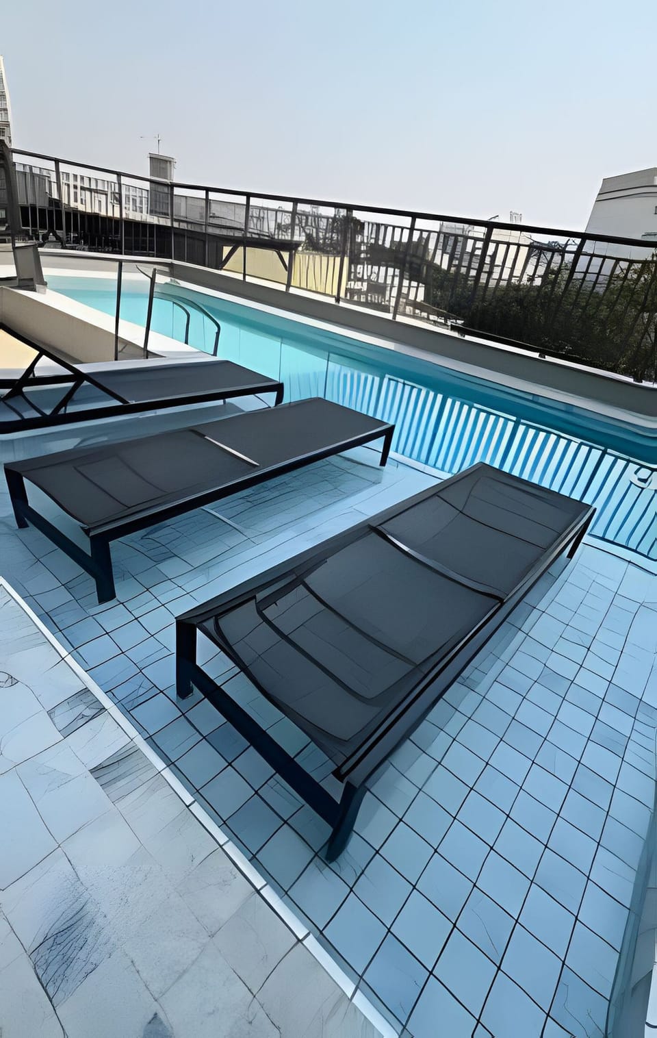 Studio | Pool | Outdoor pool, open 8:00 AM to 9:00 PM, sun loungers