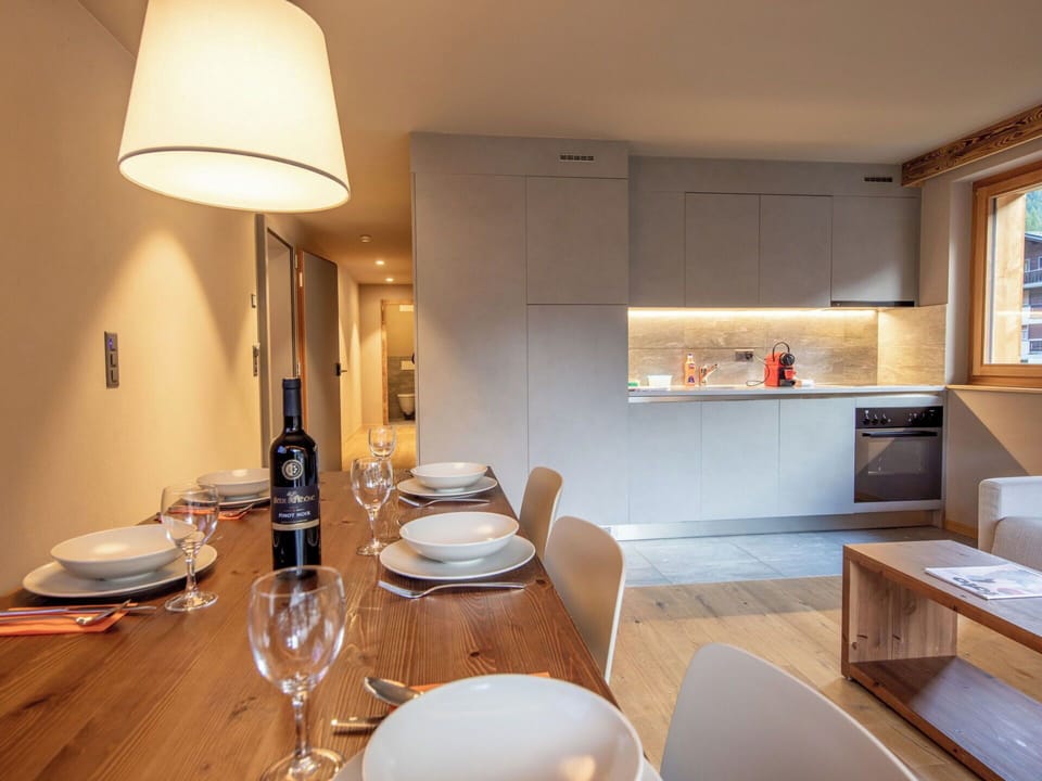 Furniture, Interior Design, Flooring, Wall, Floor, Ceiling, Wood, Room, Kitchen, Light Fixture