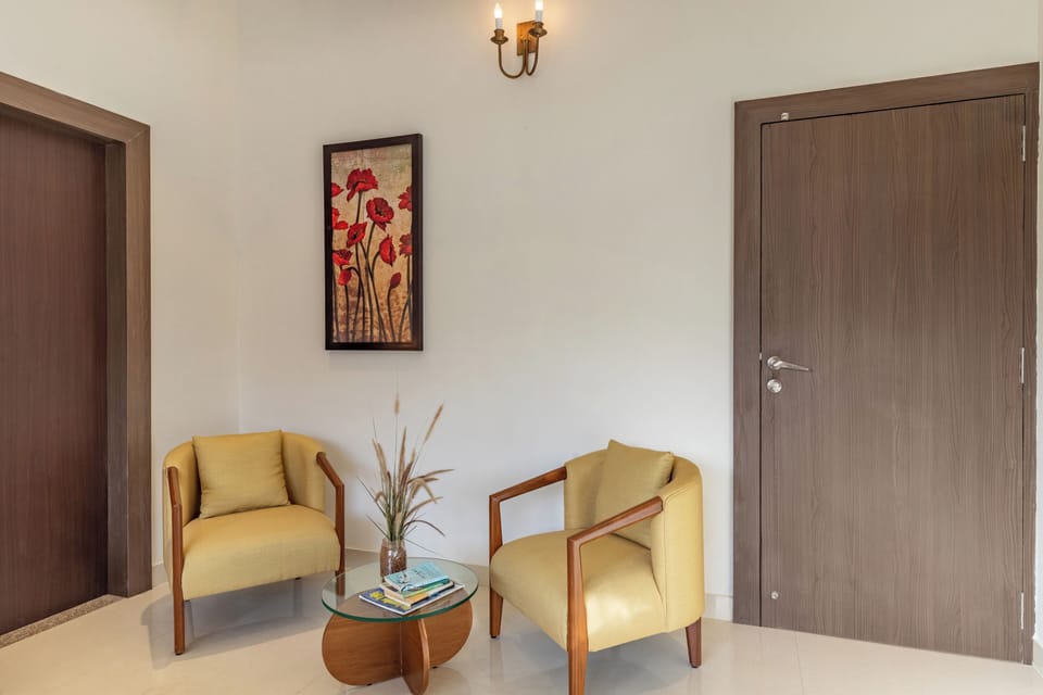 Deluxe Villa, Balcony, City View | Interior