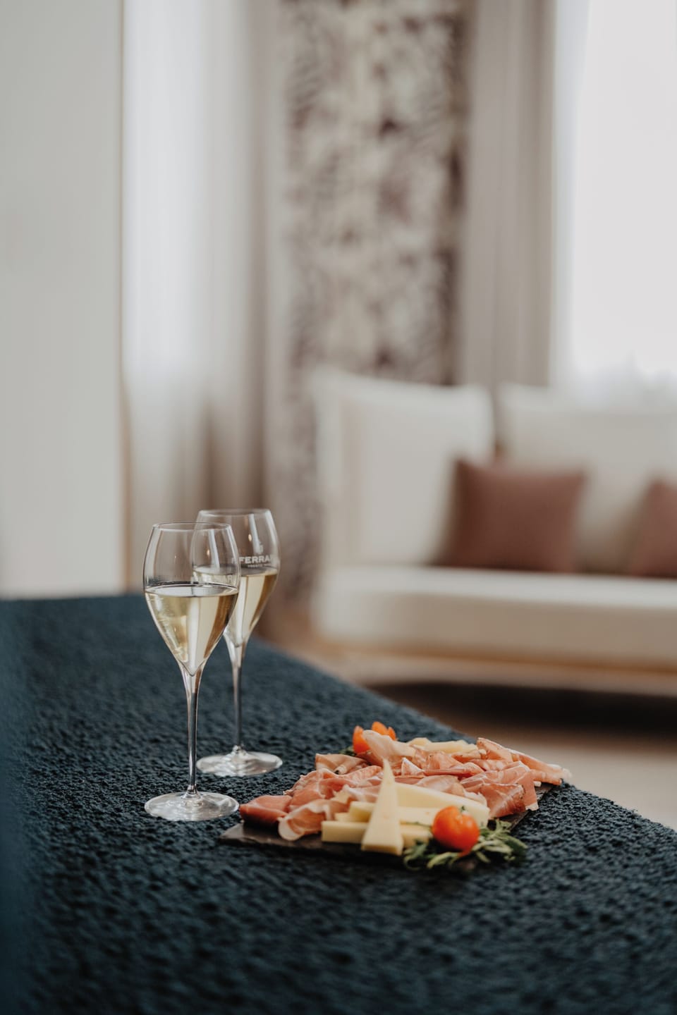 Luxury Triple Room | Food and drink