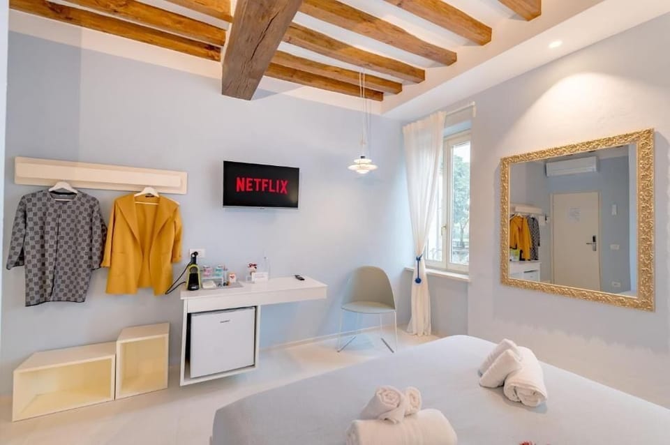 Double Room, Non Smoking, City View