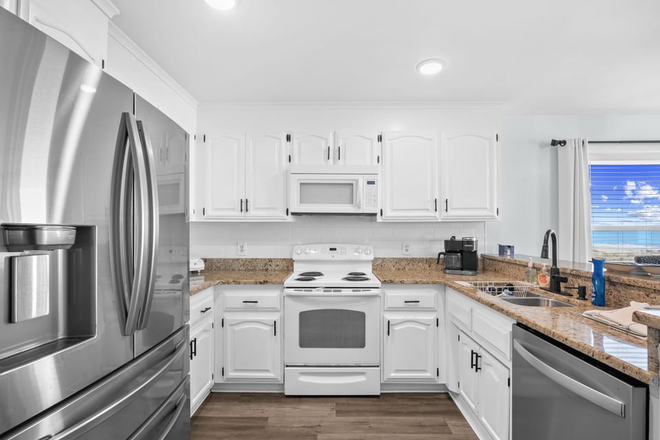 Full Kitchen