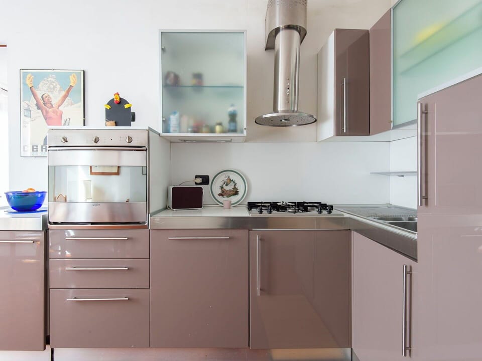 Kitchen Appliance, Kitchen, Cabinetry, Countertop, Major Appliance, Home Appliance, Furniture, Interior Design, Wood, Flooring