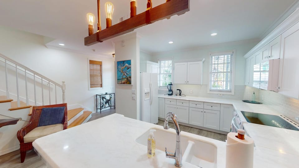 Bright, open Kitchen