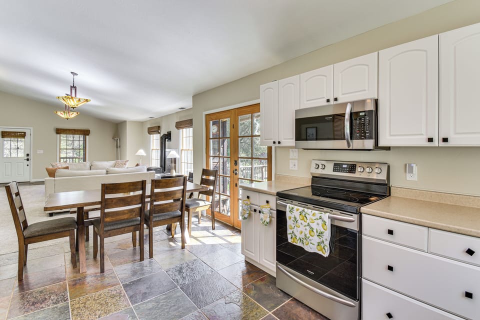 Cottage (3 Bedrooms) | Interior