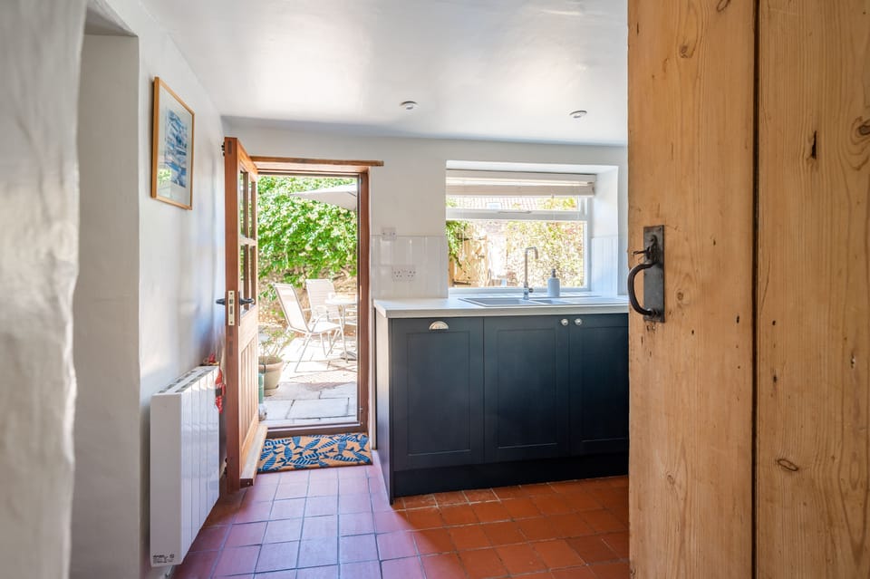 Ground floor: Enter in to the kitchen