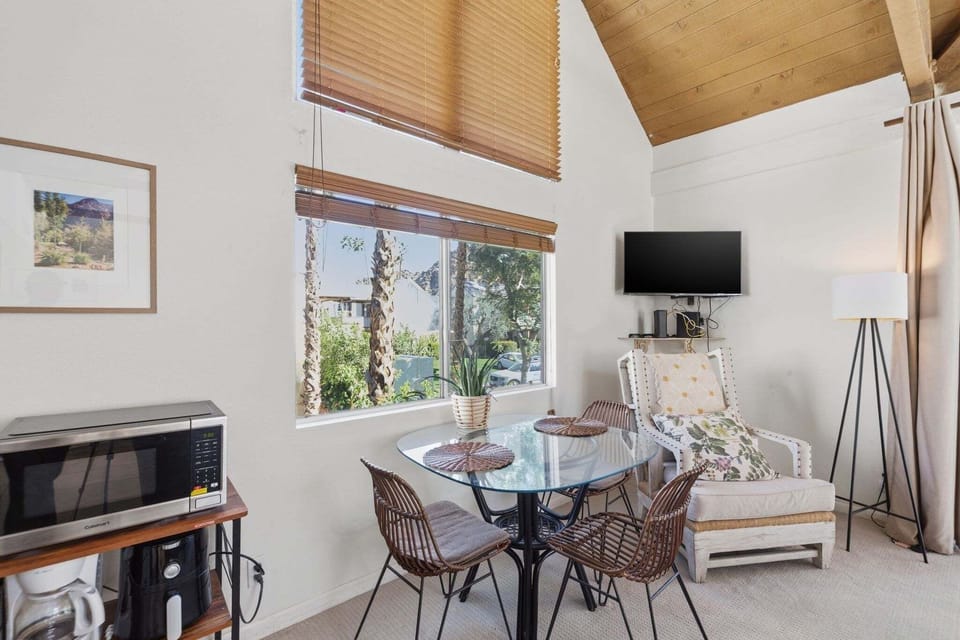 Studio | Interior