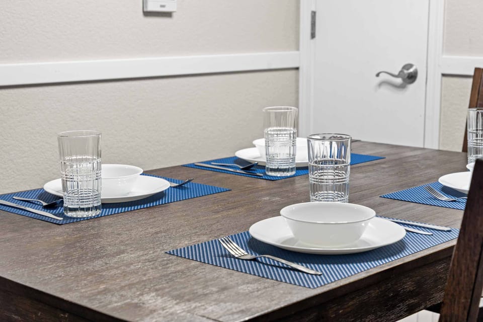 Condo, Multiple Beds, Balcony, Garden View (Sunset Cove at Table Rock Lake) | Dining