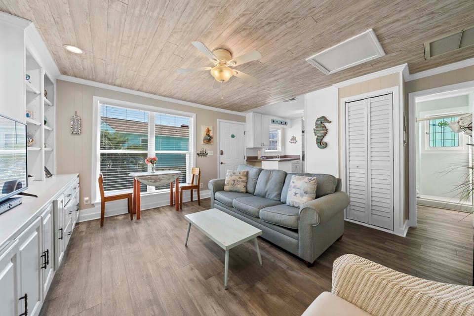 Living and dining space