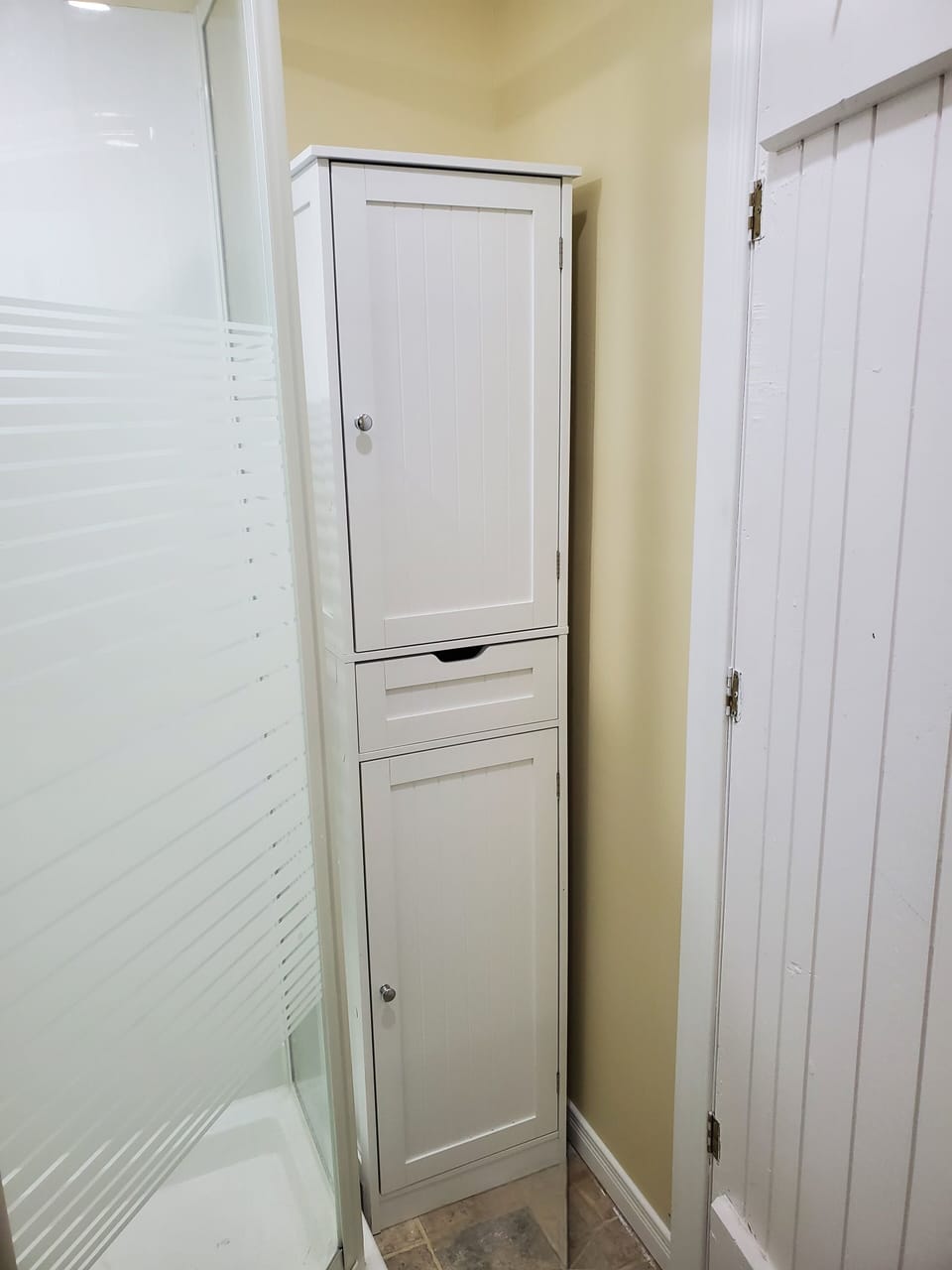 cabinet - lots of storage :)