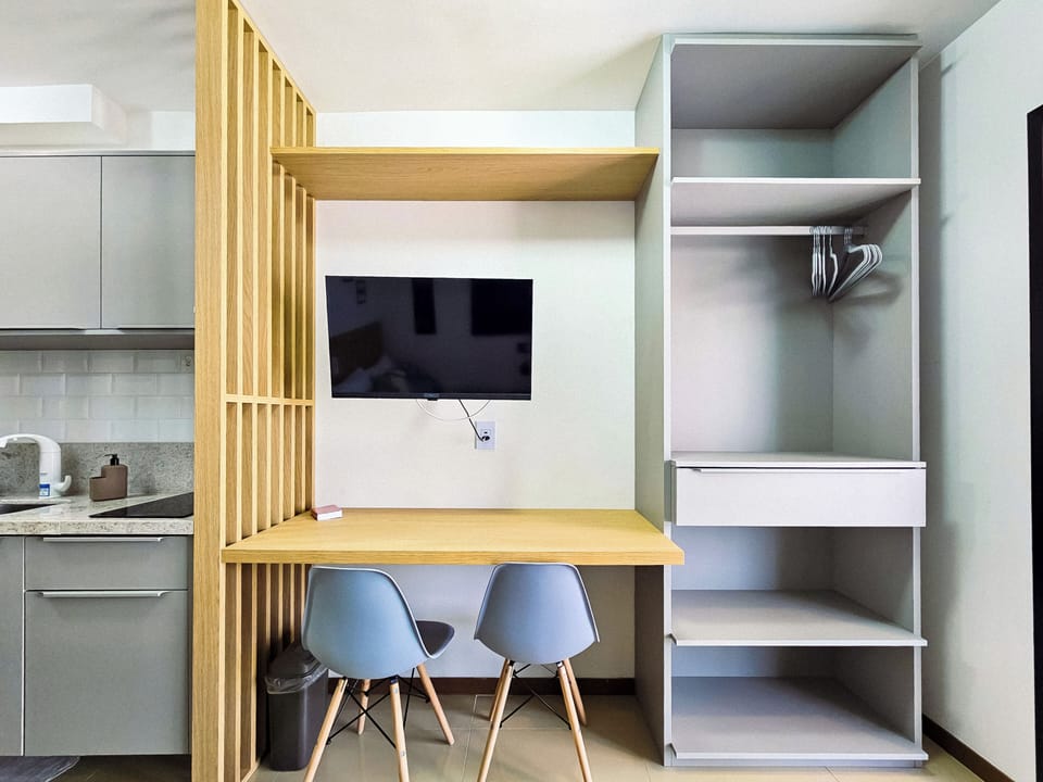 Superior Studio, Balcony, Sea View | Interior