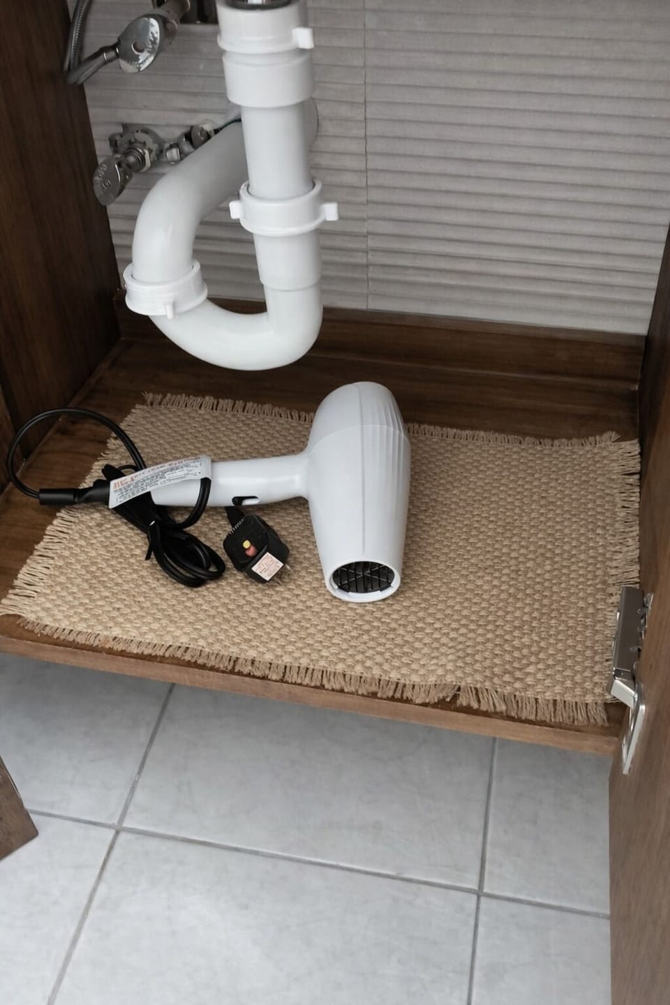 Bathroom amenities