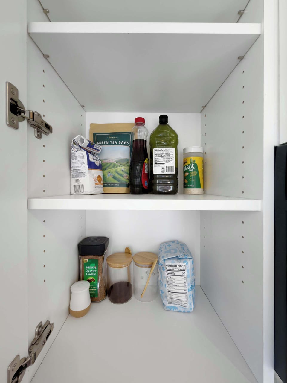 Extra storage space makes it easy to keep your groceries organized and enjoy a clutter free, comfortable stay.
