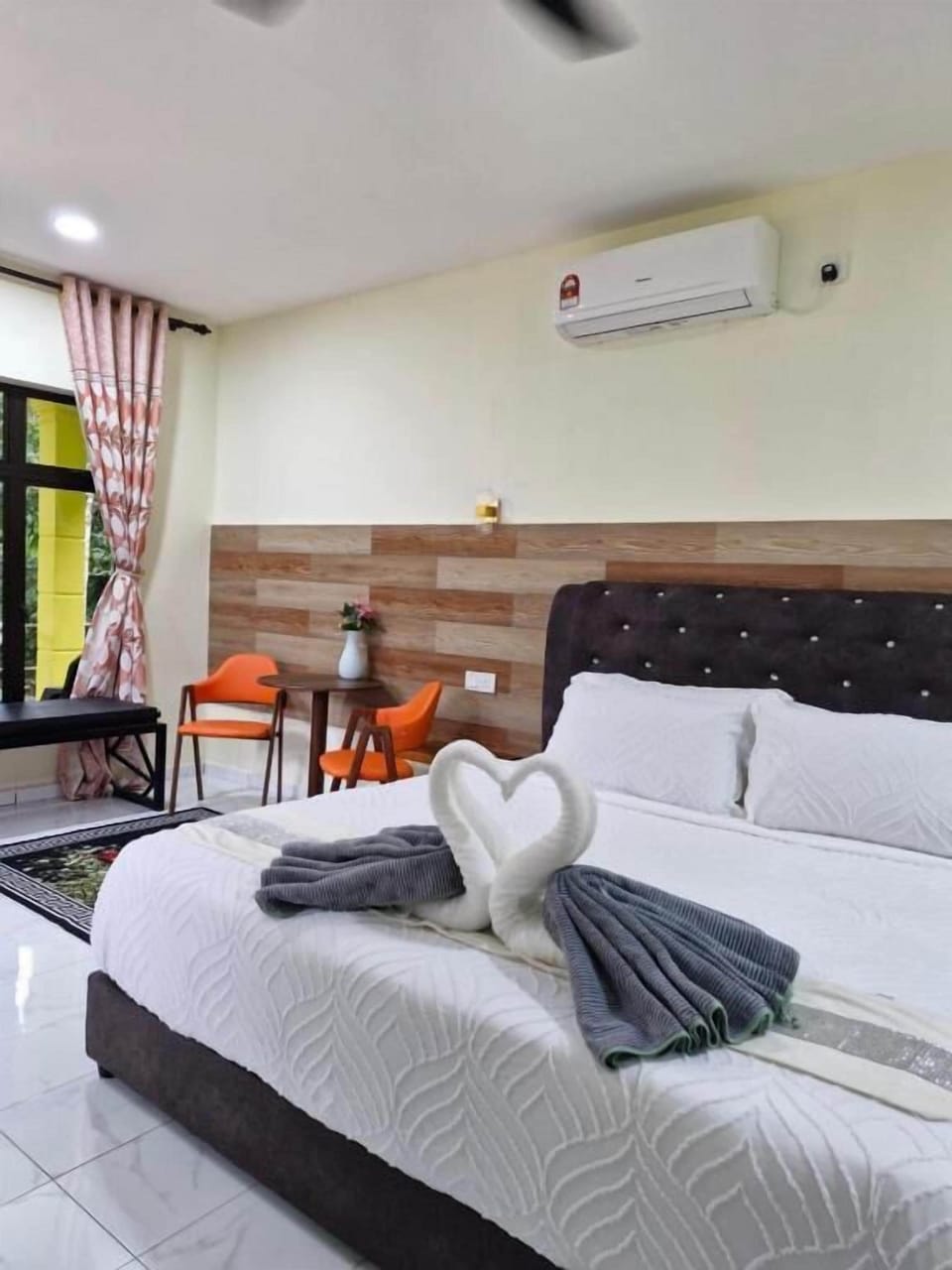 Premium Double Room, 1 King Bed, Patio, River View | In-room safe, laptop workspace, blackout drapes, soundproofing