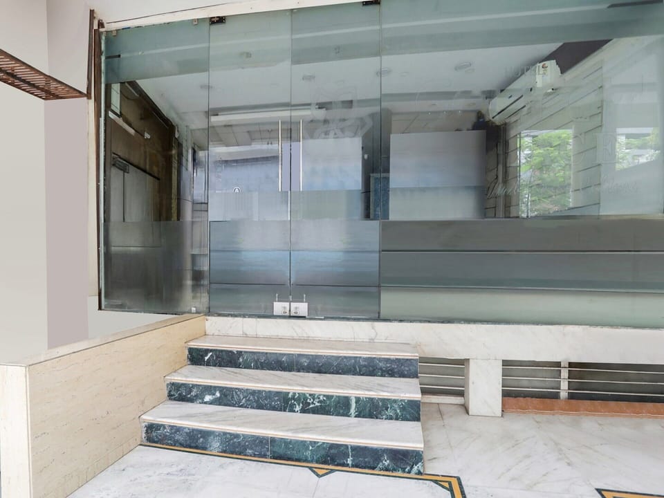House | Reception