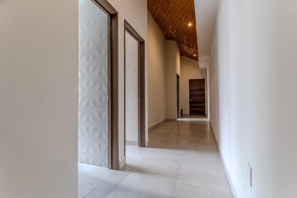 Condo - Image 19