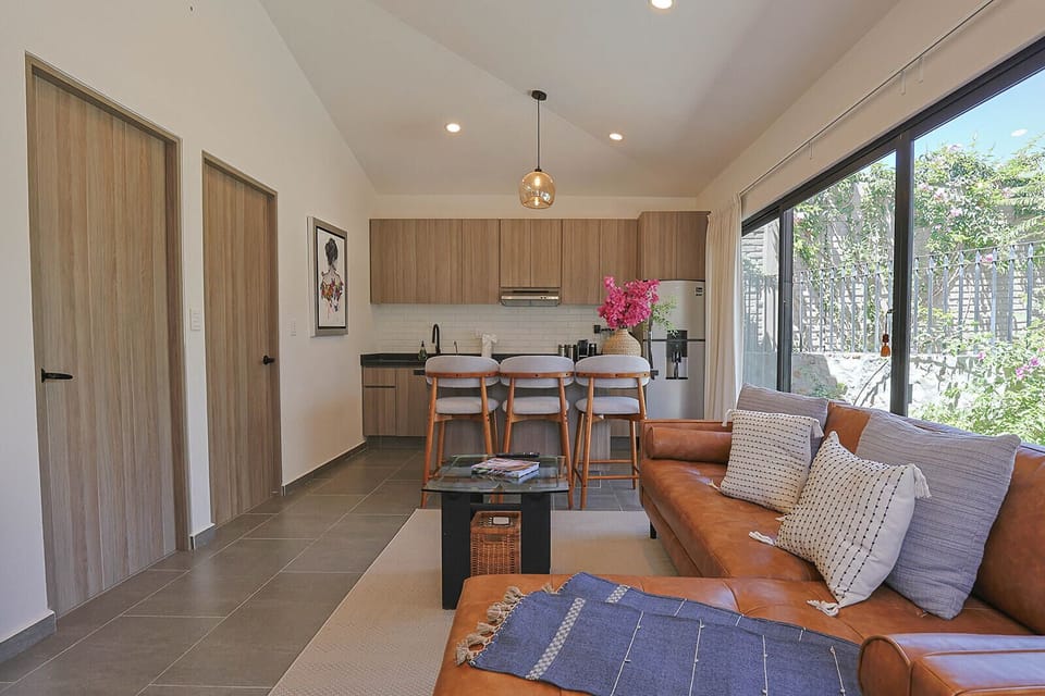 Family House, 2 Bedrooms, Patio | Living area