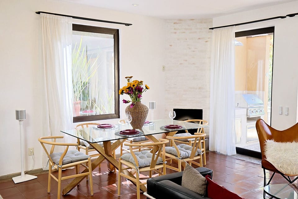 House, 2 Bedrooms, Non Smoking, Patio | Dining