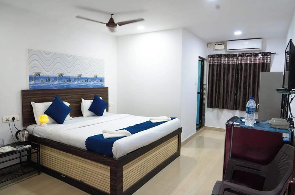 Superior Double Room, Air conditioning | Hypo-allergenic bedding, desk, soundproofing, free WiFi