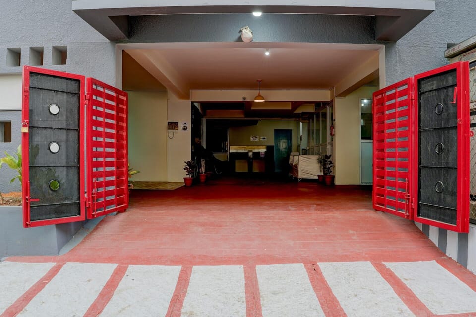 House | Reception